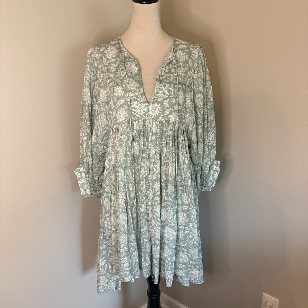 Daughters Of India Kyra Jade Sage Mini Dress Medium Floral Hand Block Print EUC